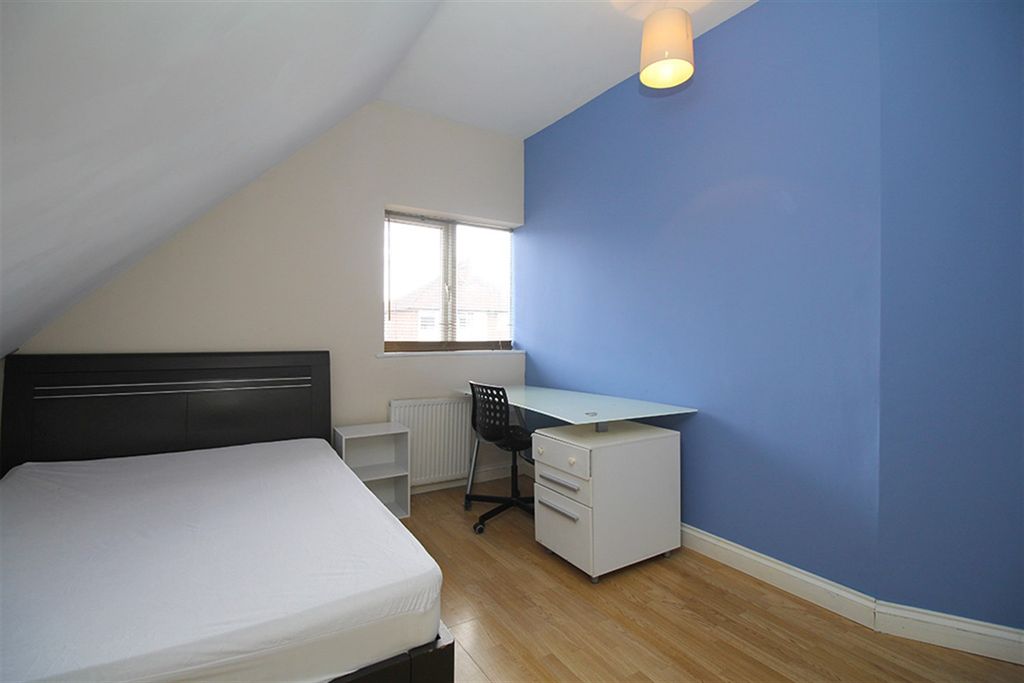 Additional image 20 of 9 bed town house to rentKnightthorpe Road, Loughborough LE11