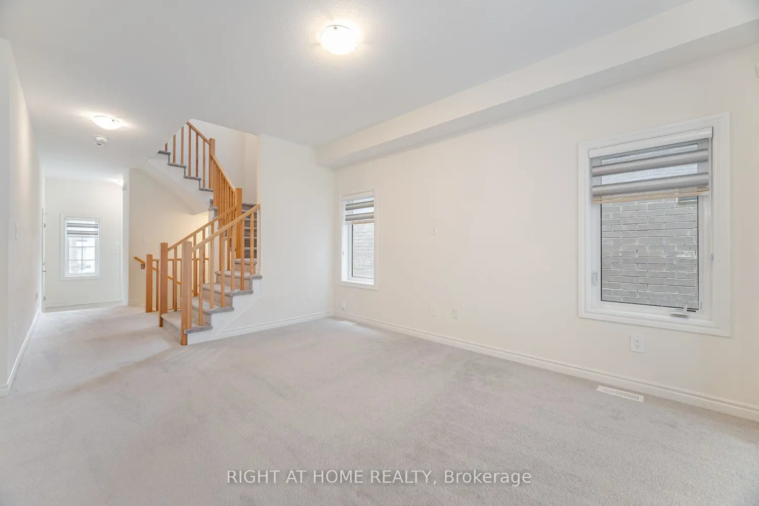 32 George Brier Drive photo 2