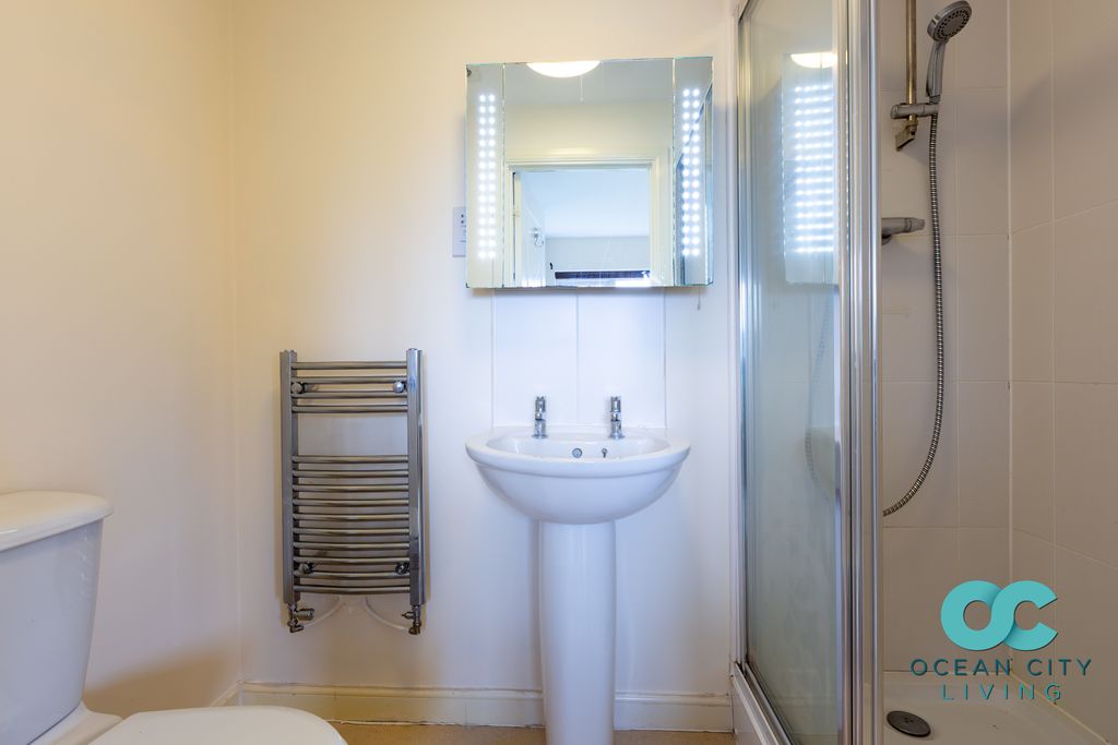 Additional image 18 of 4 bed town house to rentBridge View, Plymouth PL5