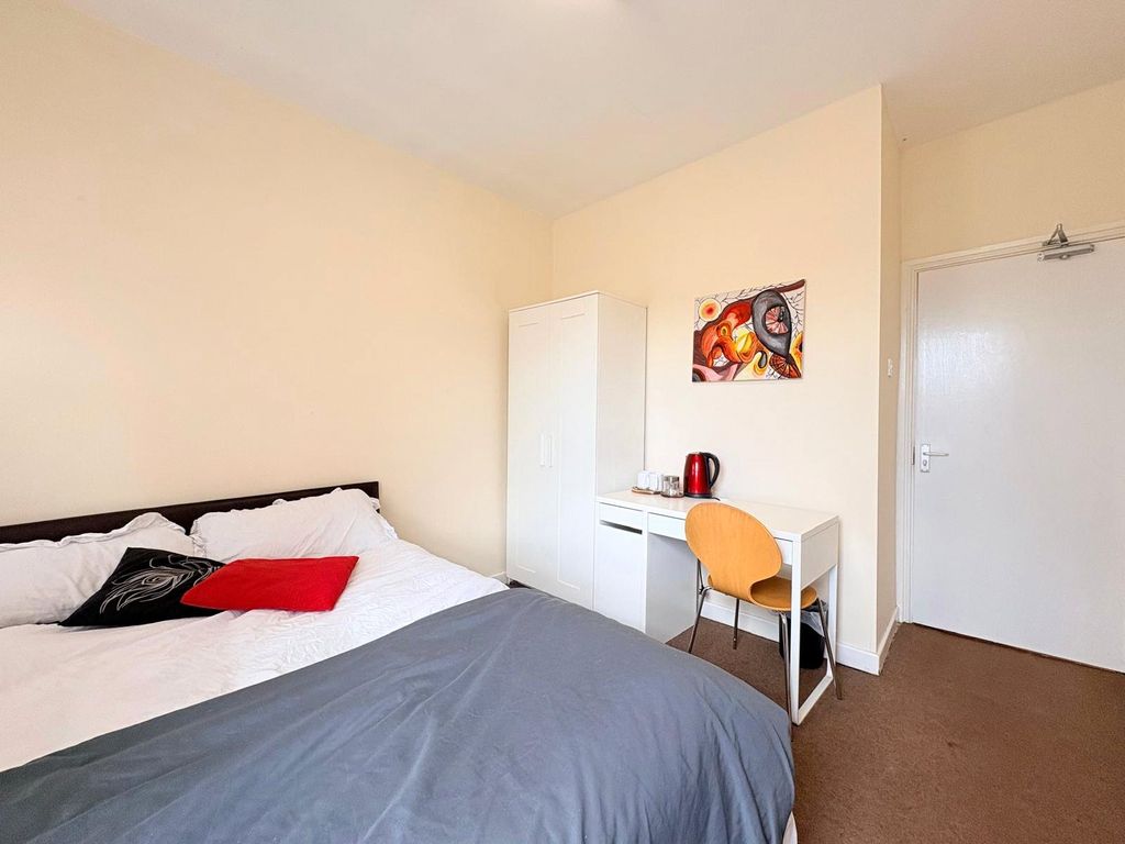 9 bed shared accommodation to rentGreenbank Road, Mossley Hill, Liverpool, Merseyside L18
