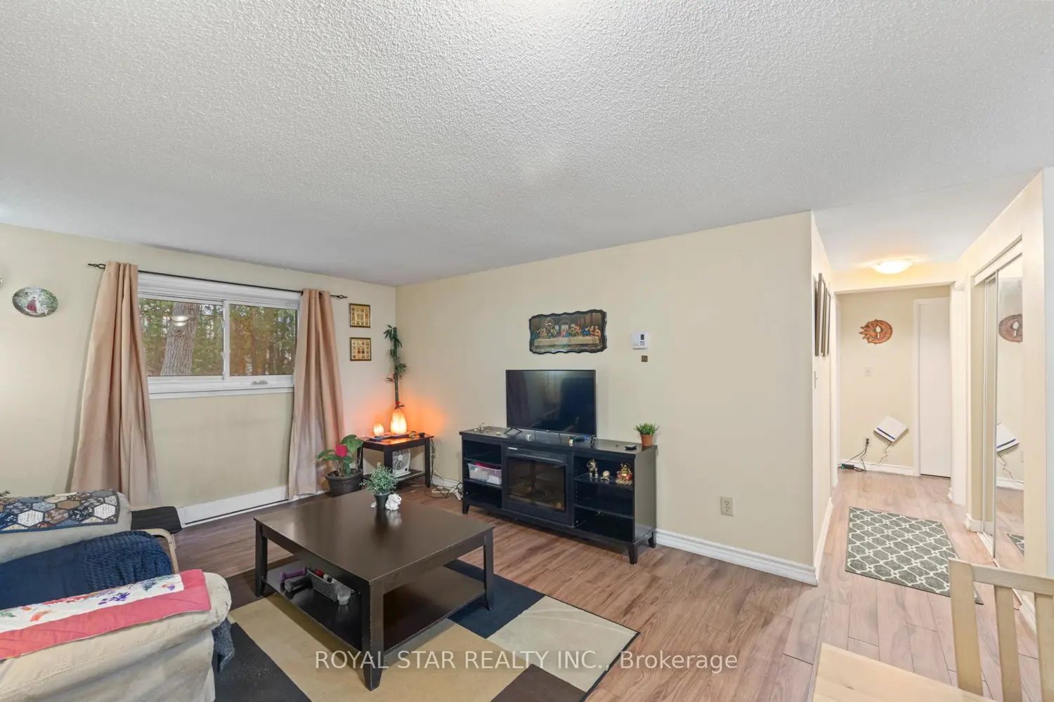 Additional image 9 of 580 Armstrong Road 114