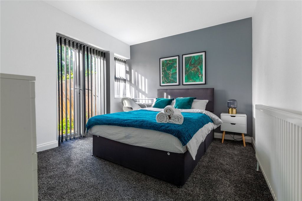 Additional image 15 of 6 bed semi-detached house to rentHelmdon Crescent, Northampton NN2