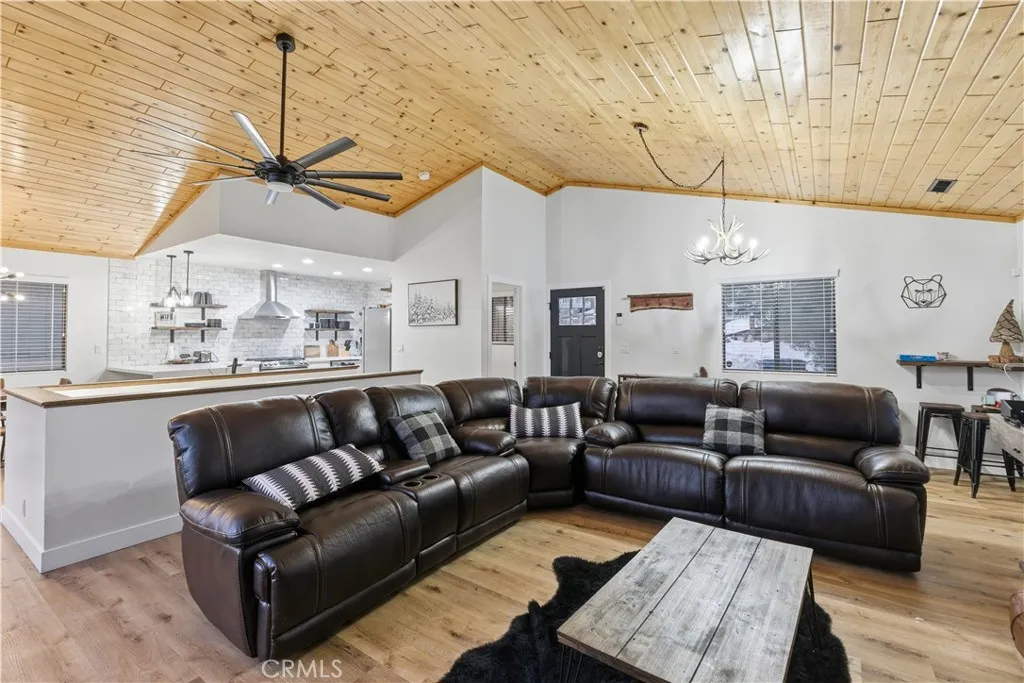 Additional image 28 of 42677 Alta Vista Avenue, Big Bear Lake, CA 92315