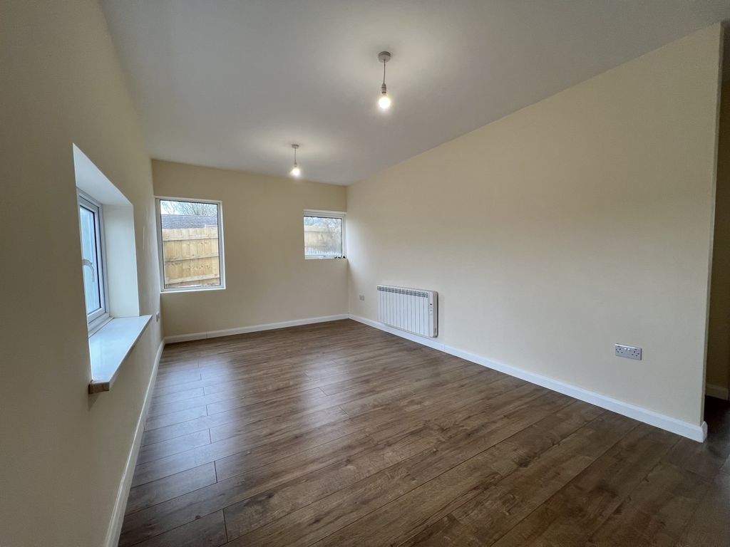 2 bed bungalow to rentDevauden, Chepstow NP16 photo 3