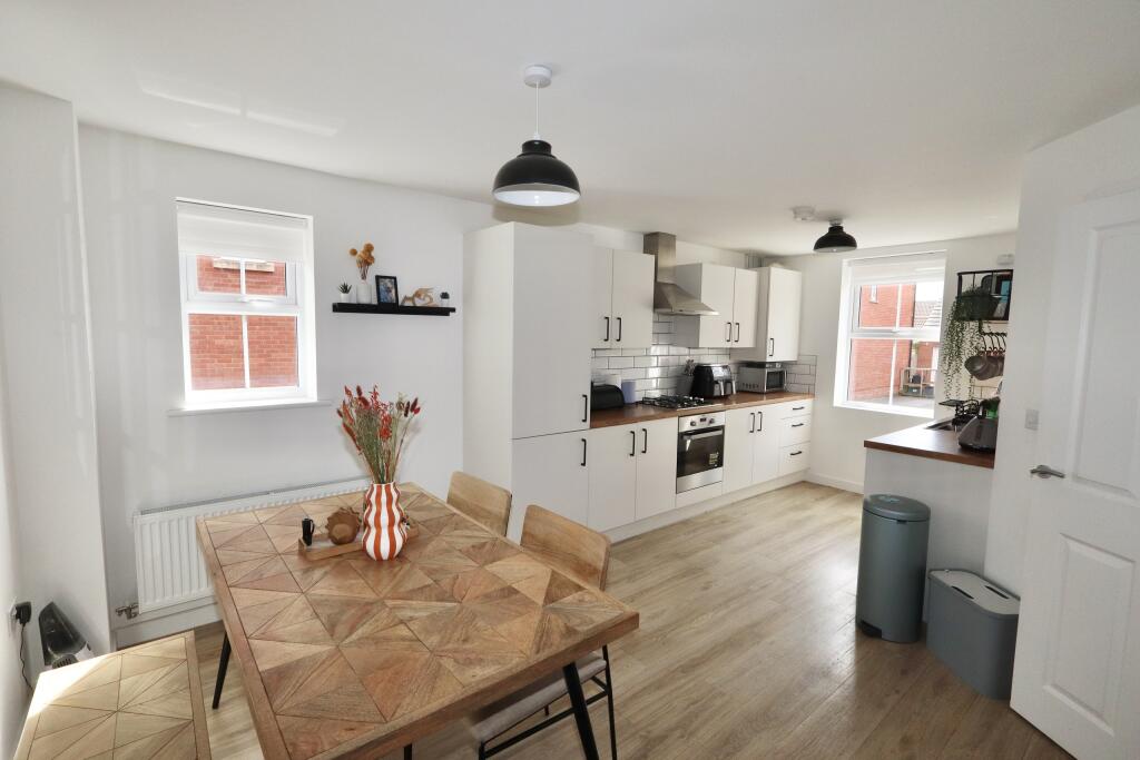 Additional image 2 of Feltham Close, Wells