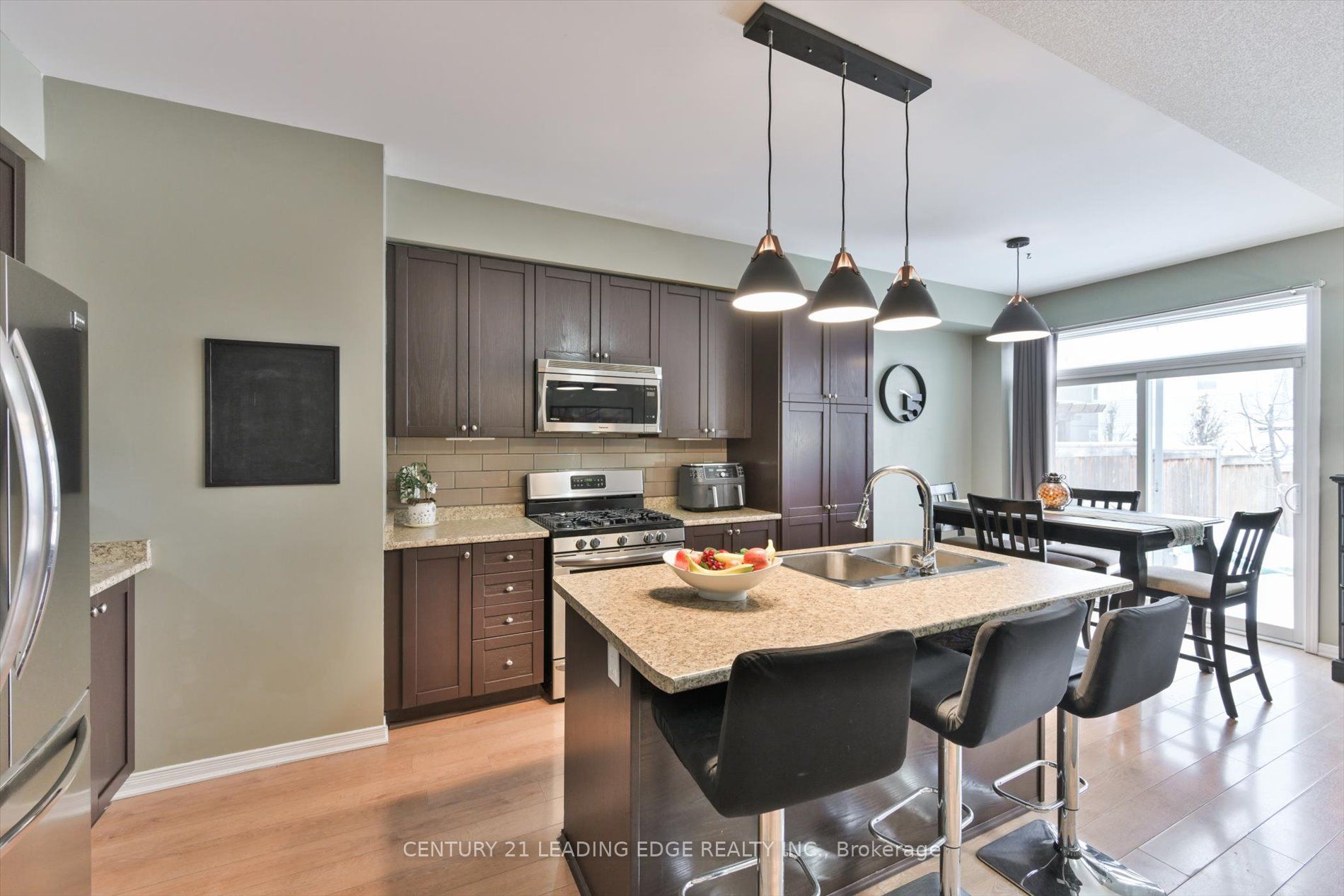 Additional image 6 of 3 Hadleigh Way, Whitby, ON, L1M 0L4