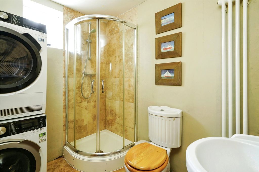 Additional image 18 of 5 bed detached house to rentChurch Road, Horspath, Oxford OX33