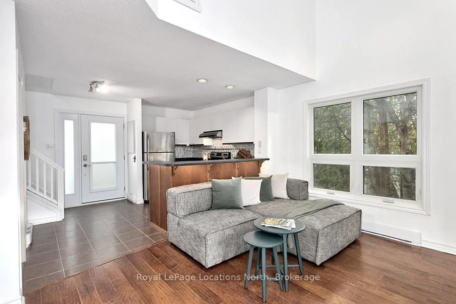 Additional image 3 of 49 Trott Boulevard 182