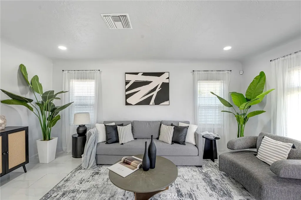 Additional image 17 of 1381 W Summerland Ave, San Pedro, CA 90732