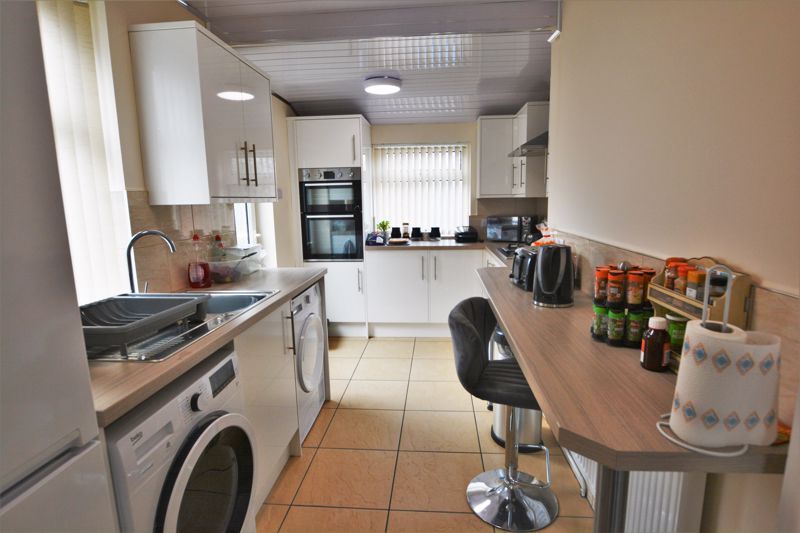 Additional image 7 of 3 bed semi-detached house to rentVicarage Gardens, Scunthorpe DN15