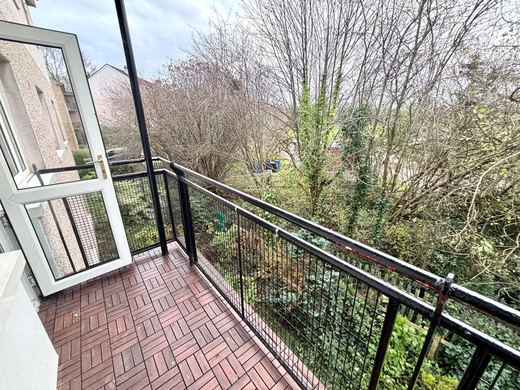 Additional image 3 of 3 bed chalet to rentBonnyrigg Drive, Glasgow G43