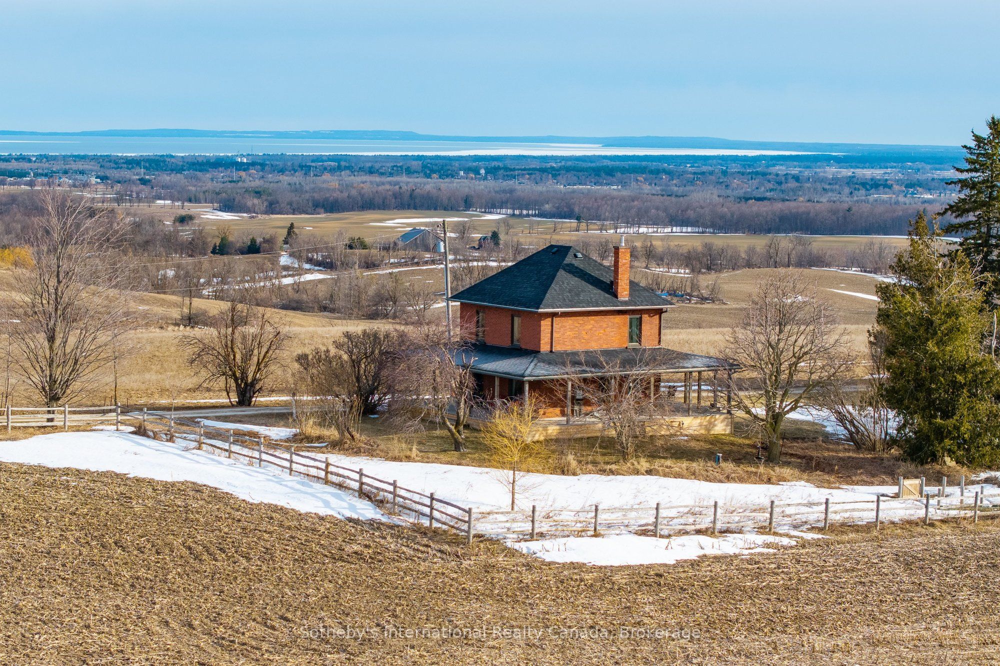 1943 Fairgrounds Road S, Clearview, ON, L0M 1G0