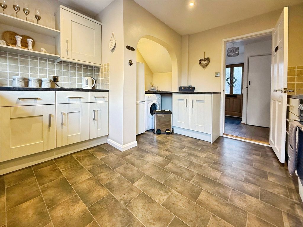 Additional image 5 of 3 bed detached house to rentVictoria Terrace, Lincoln, Lincolnshire LN1
