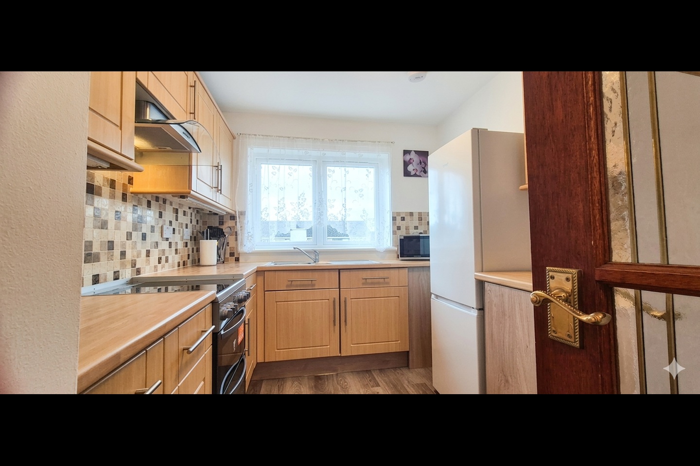 Additional image 3 of 3 Bed Flat, Balmartin Road, G23, N1 7GU