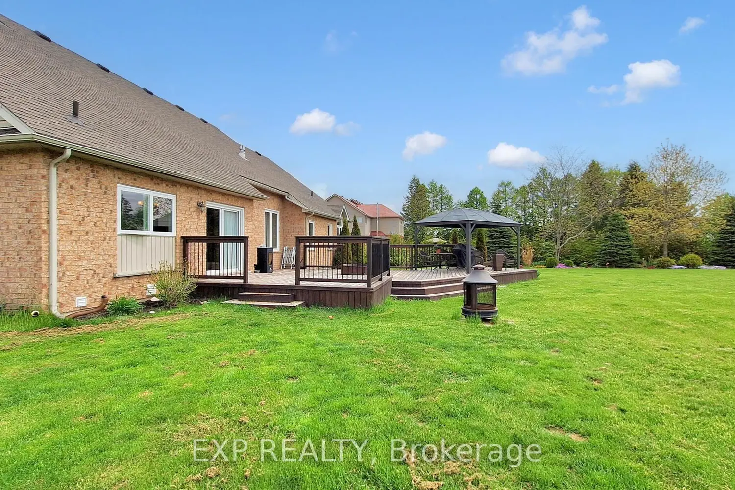 Additional image 18 of 42 Somerville Crescent