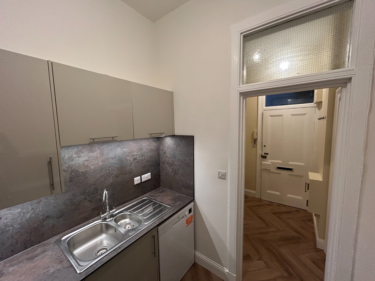 Additional image 3 of 2 Bed Flat, Rodney Street, EH7, N1 7GU