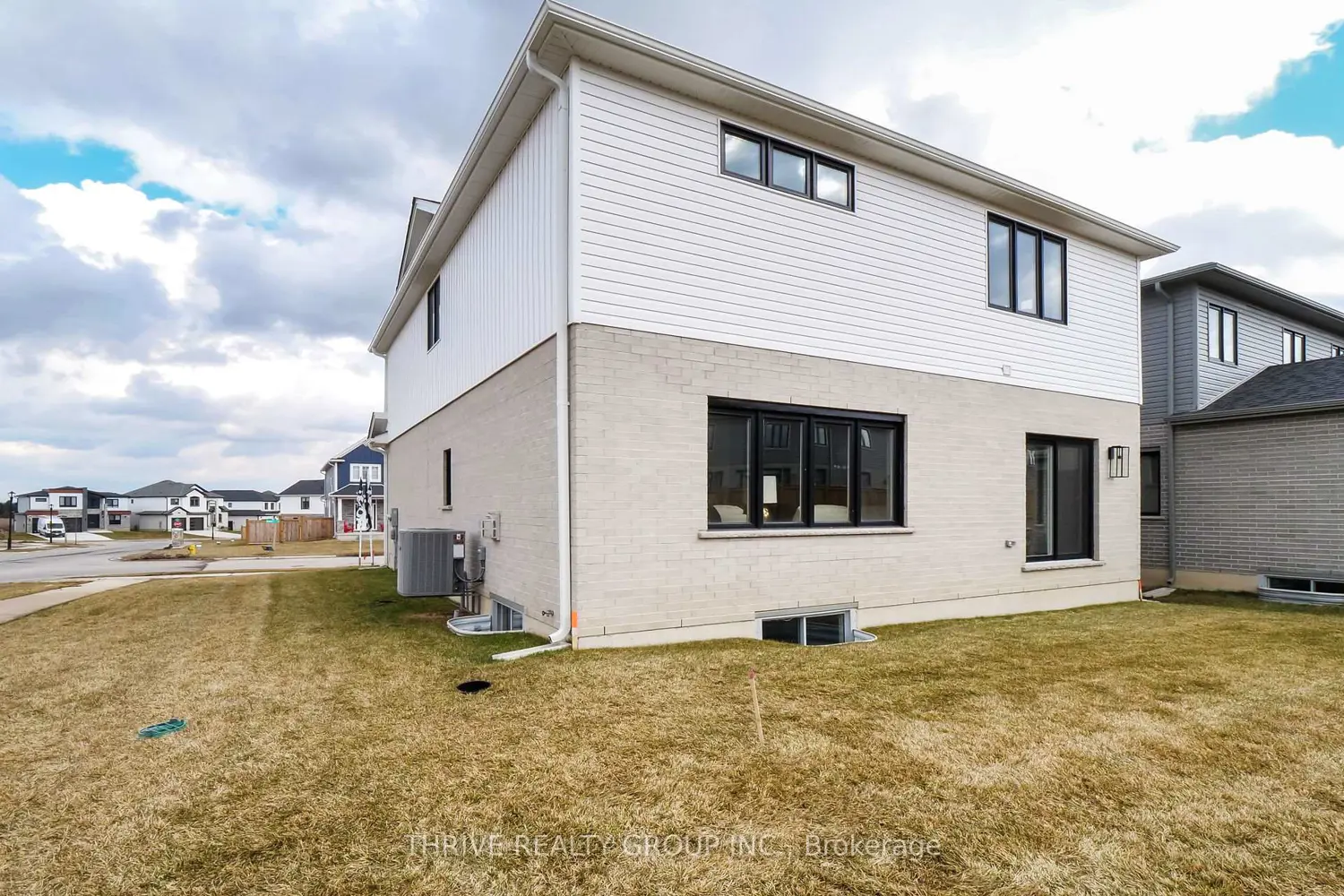 Additional image 19 of 3 Basil Crescent