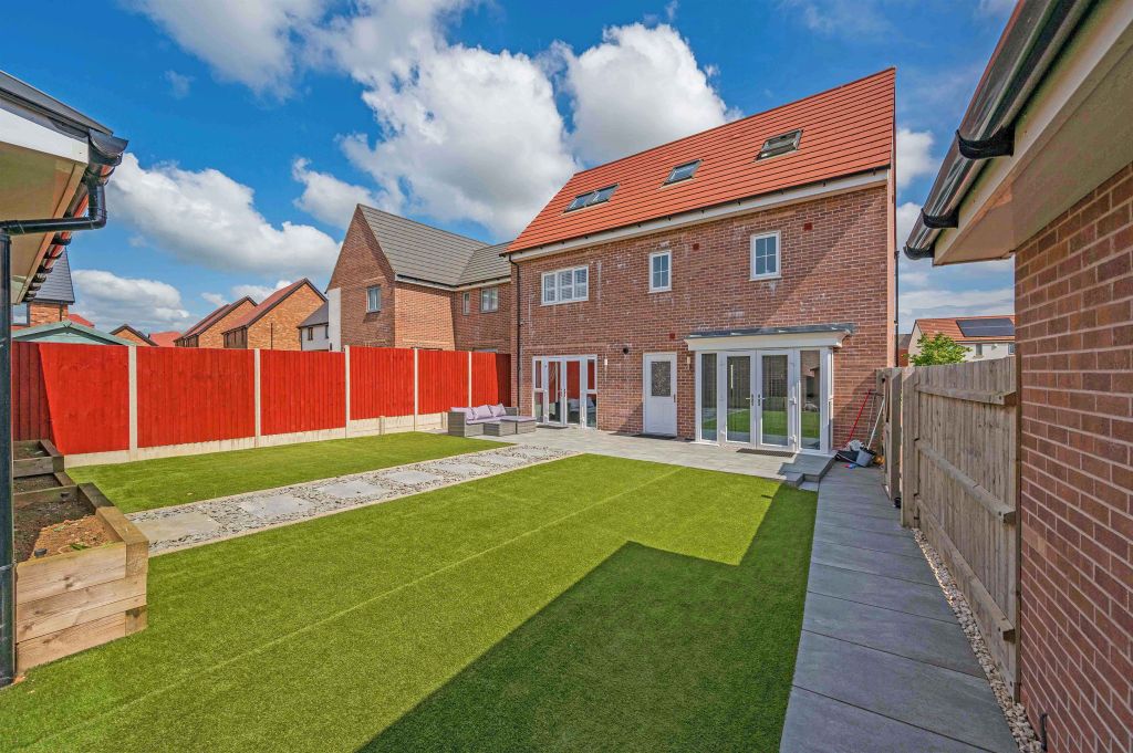 Additional image 2 of 5 bed property to rentLondon Road, Corby NN17