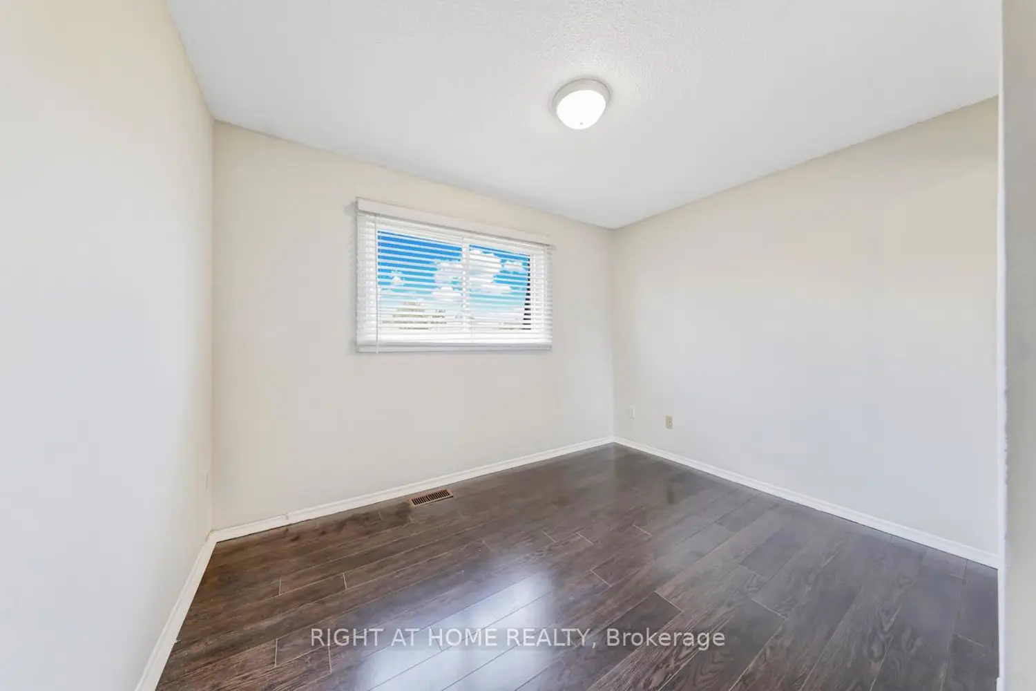 Additional image 7 of 9 Ashton Crescent 9