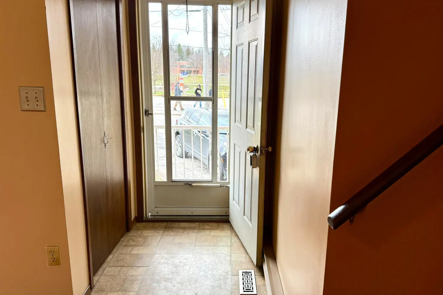 Additional image 2 of 1030 Yonge Street