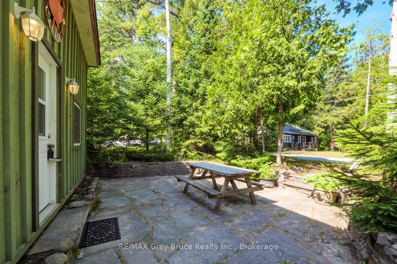 Additional image 15 of 1106 King Edward Avenue