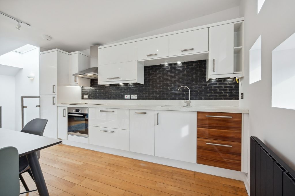 Additional image 11 of 1 bed mews to rentLansdowne Crescent Lane, Kelvinbridge, Glasgow G20