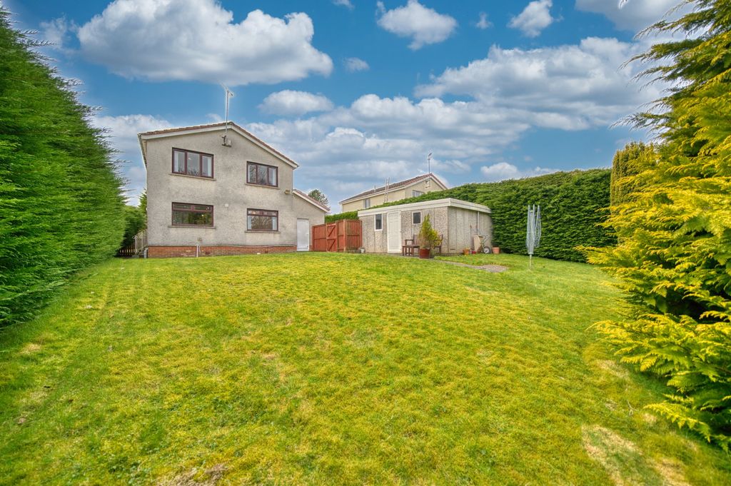 Additional image 24 of 4 bed detached house to rentWarnock Road, Newton Mearns, Glasgow G77