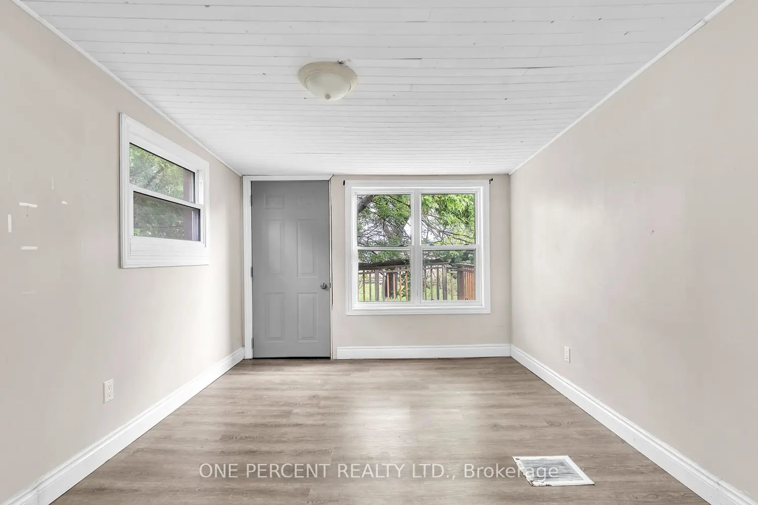 Additional image 12 of 1185 Albany Street