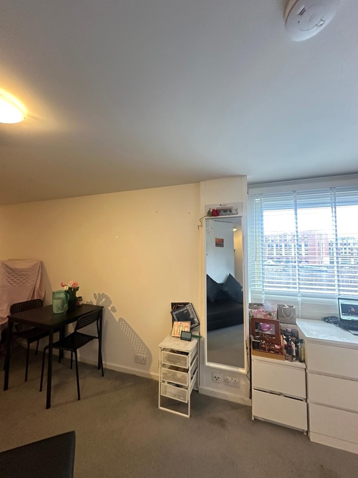Additional image 7 of Studio Flat, Blackfriars Road, G1, N1 7GU