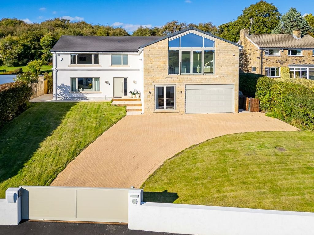 5 bed detached house to rentCongreve Way, Bardsey, Leeds, West Yorkshire LS17