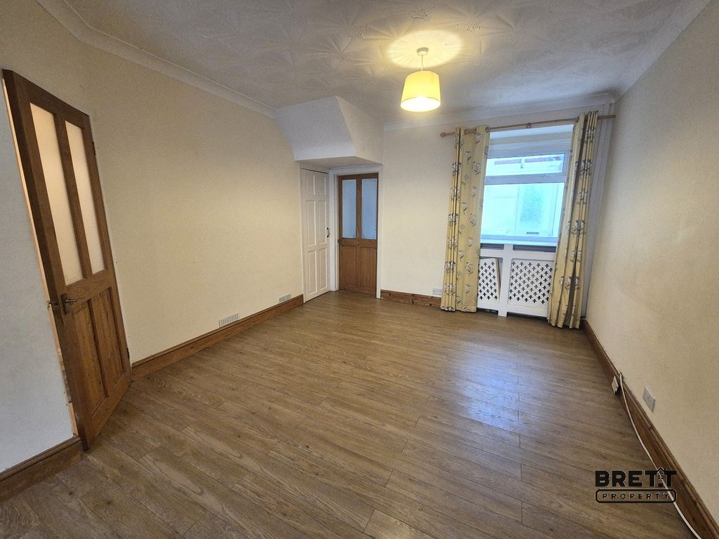 Additional image 6 of 3 bed terraced house to rent47 Dewsland Street, Milford Haven SA73