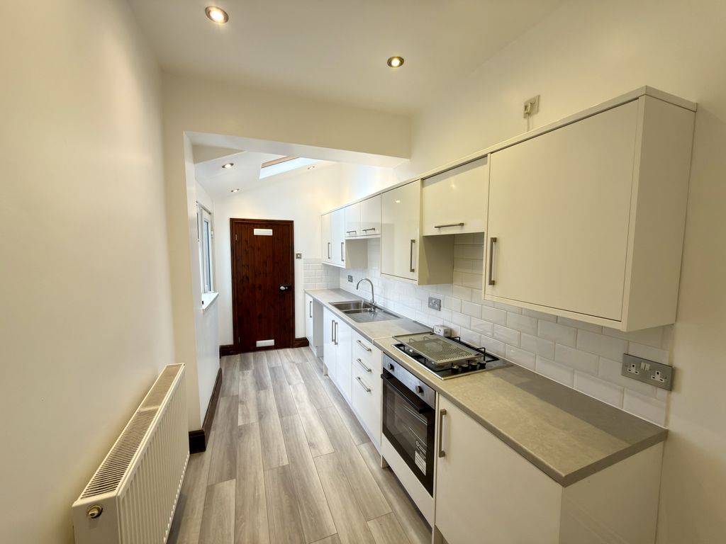 Additional image 4 of 3 bed semi-detached house to rentAllt-Yr-Yn Close, Newport NP20