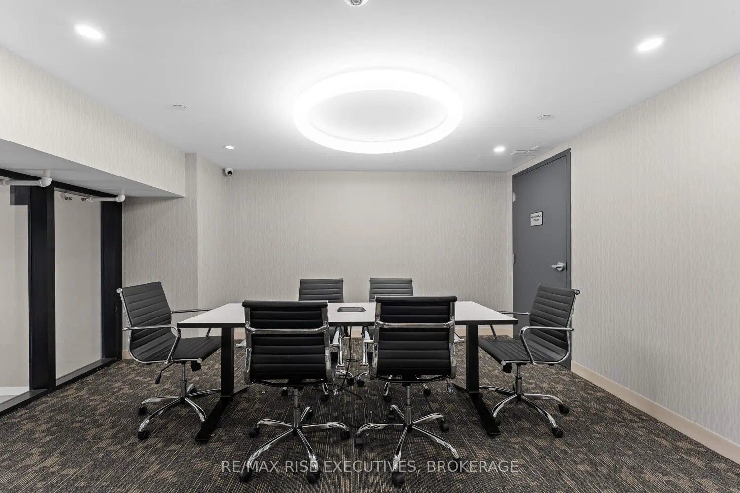 Additional image 16 of 223 Princess Street 702