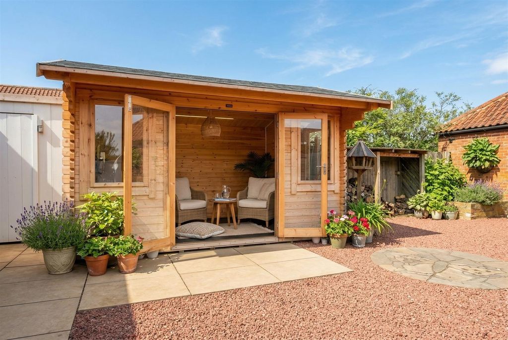 Additional image 30 of 5 bed detached house to rentHigh Street, Brant Broughton, Lincoln LN5