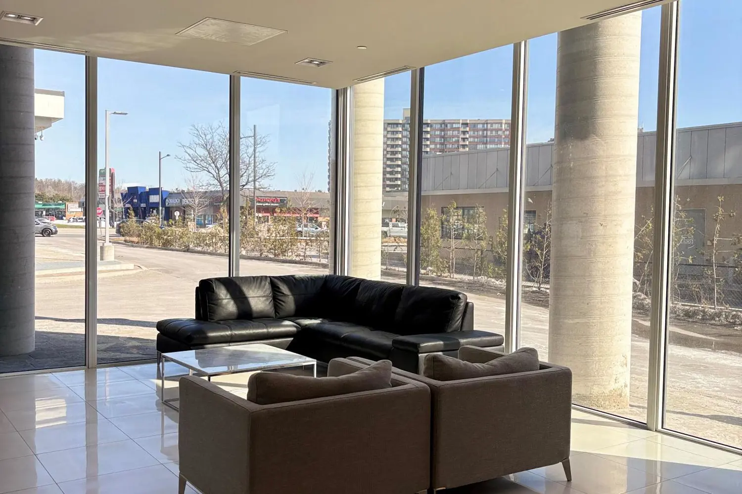 9618 Yonge Street 1210 photo 4