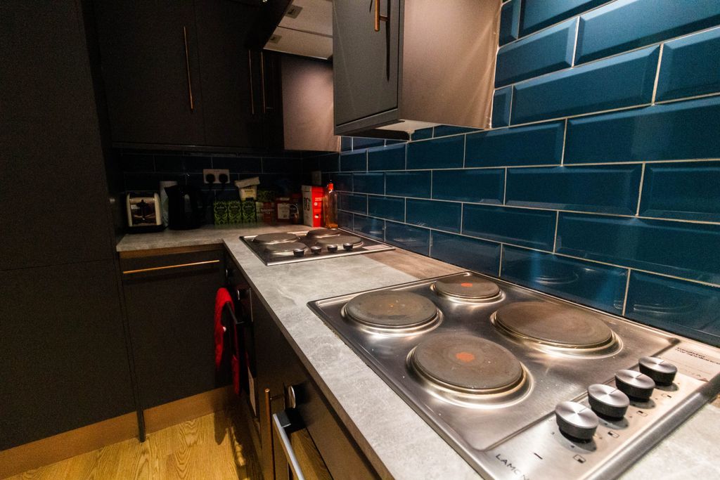 Additional image 2 of 10 bed terraced house to rentBrynmill Crescent, Swansea SA2