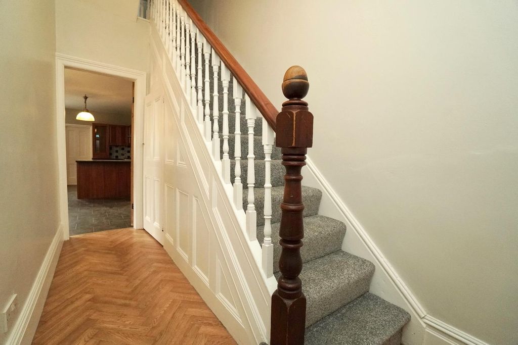 Additional image 8 of 4 bed terraced house to rentSt. Olaves Road, Off Bootham, York YO30