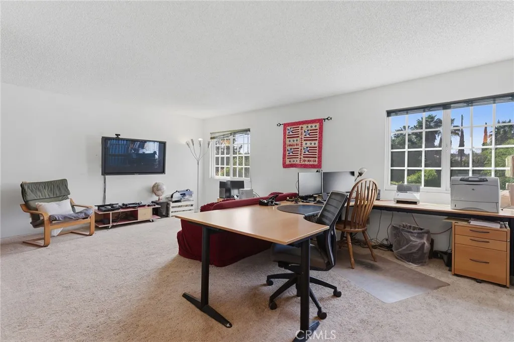 Additional image 20 of 22963 Collins Street, Woodland Hills, CA 91367