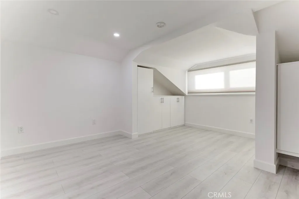 Additional image 24 of 3041 Alabama St, La Crescenta, CA 91214