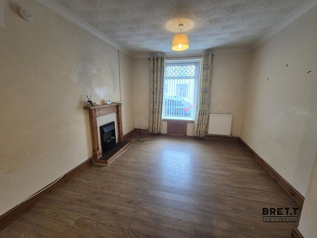 Additional image 5 of 3 bed terraced house to rent47 Dewsland Street, Milford Haven SA73