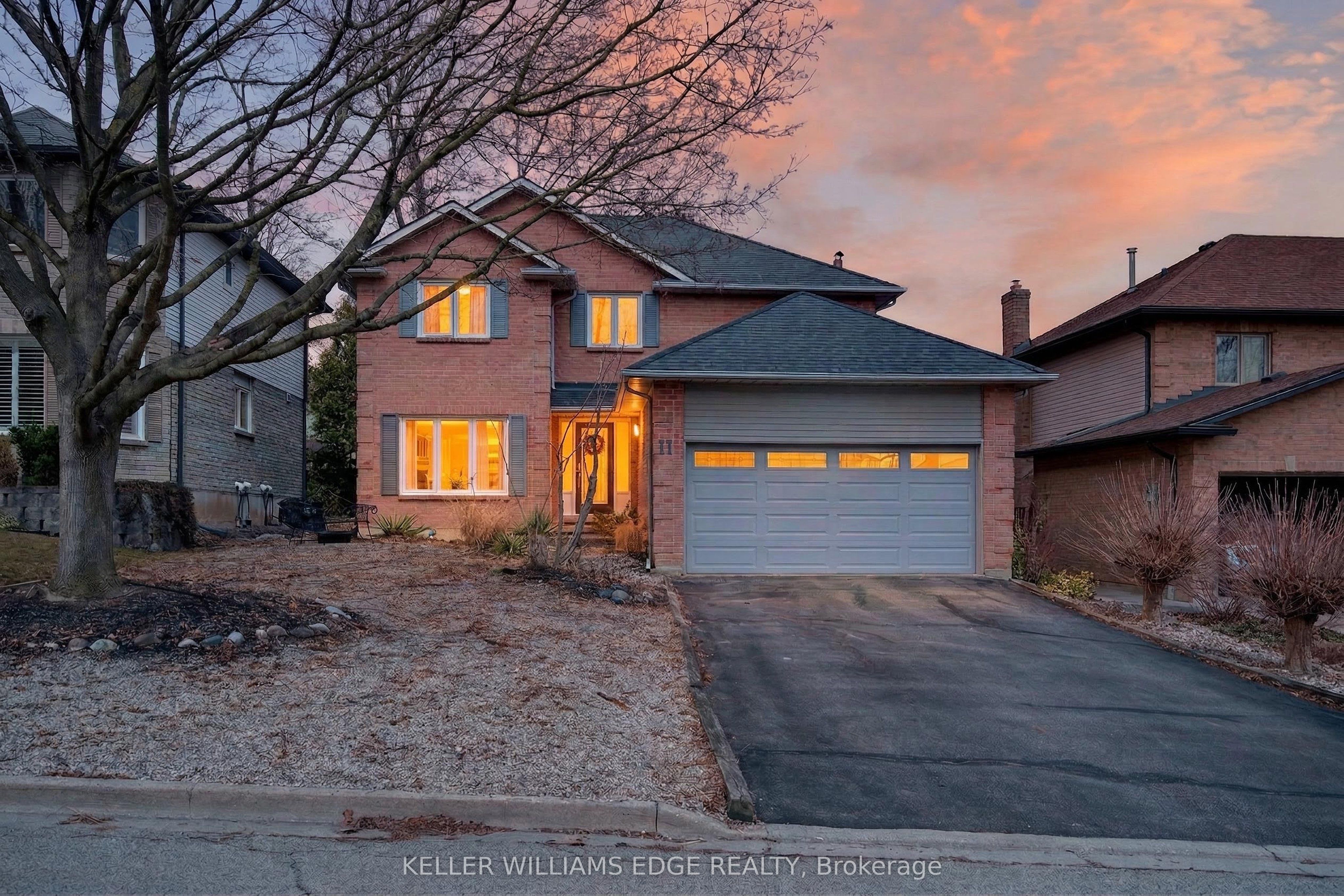 11 Giffin Road, Hamilton, ON, L9H 6S4