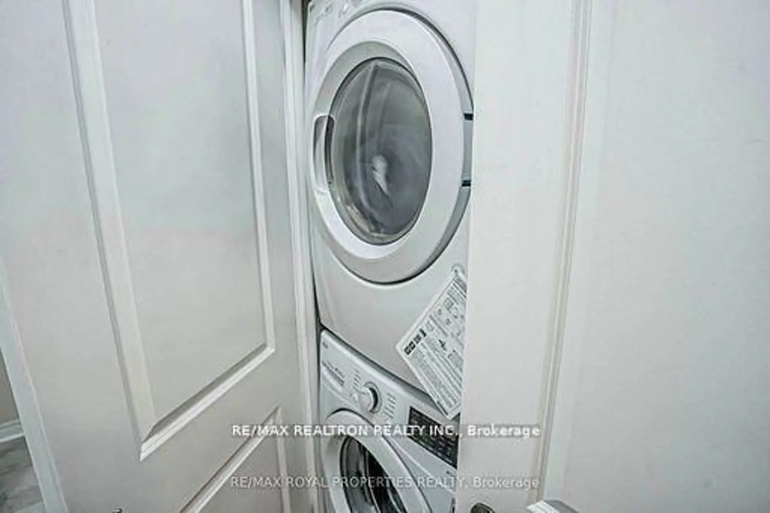 Additional image 9 of 39 New Delhi Drive 407