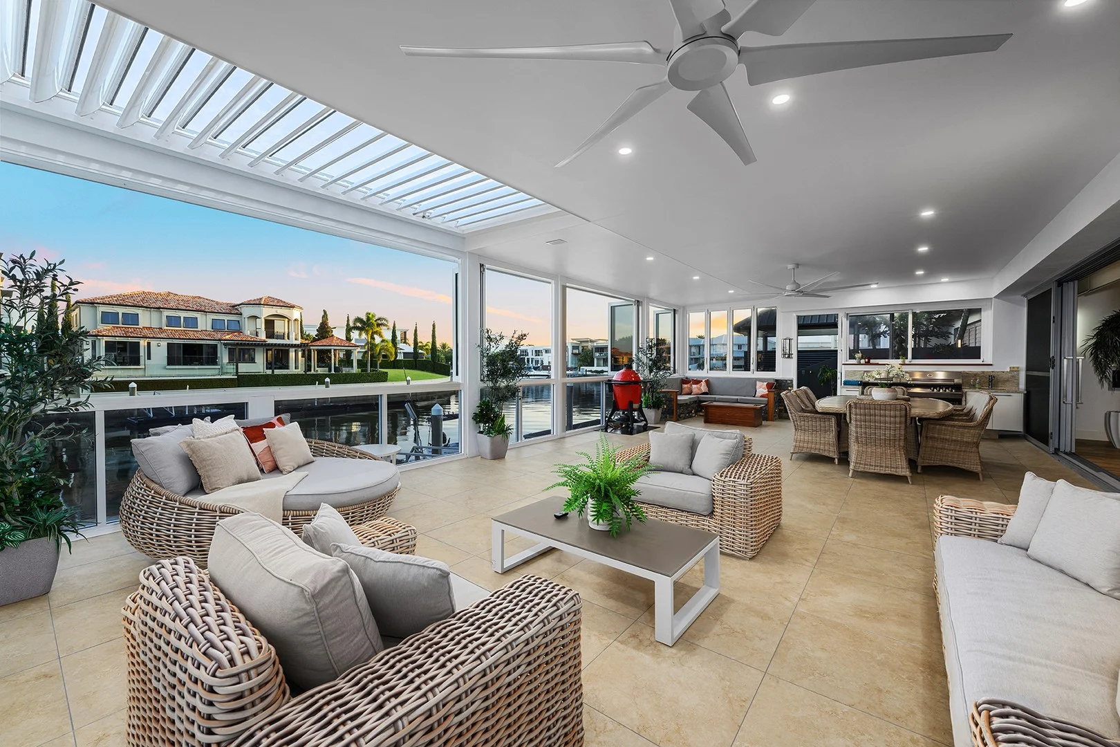Additional image 2 of 9 Royal Albert Crescent, Sovereign Islands QLD 4216
