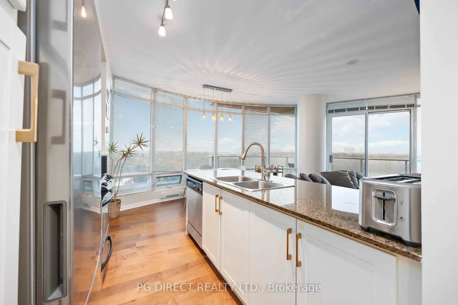 Additional image 6 of 15 Windermere Avenue 1505