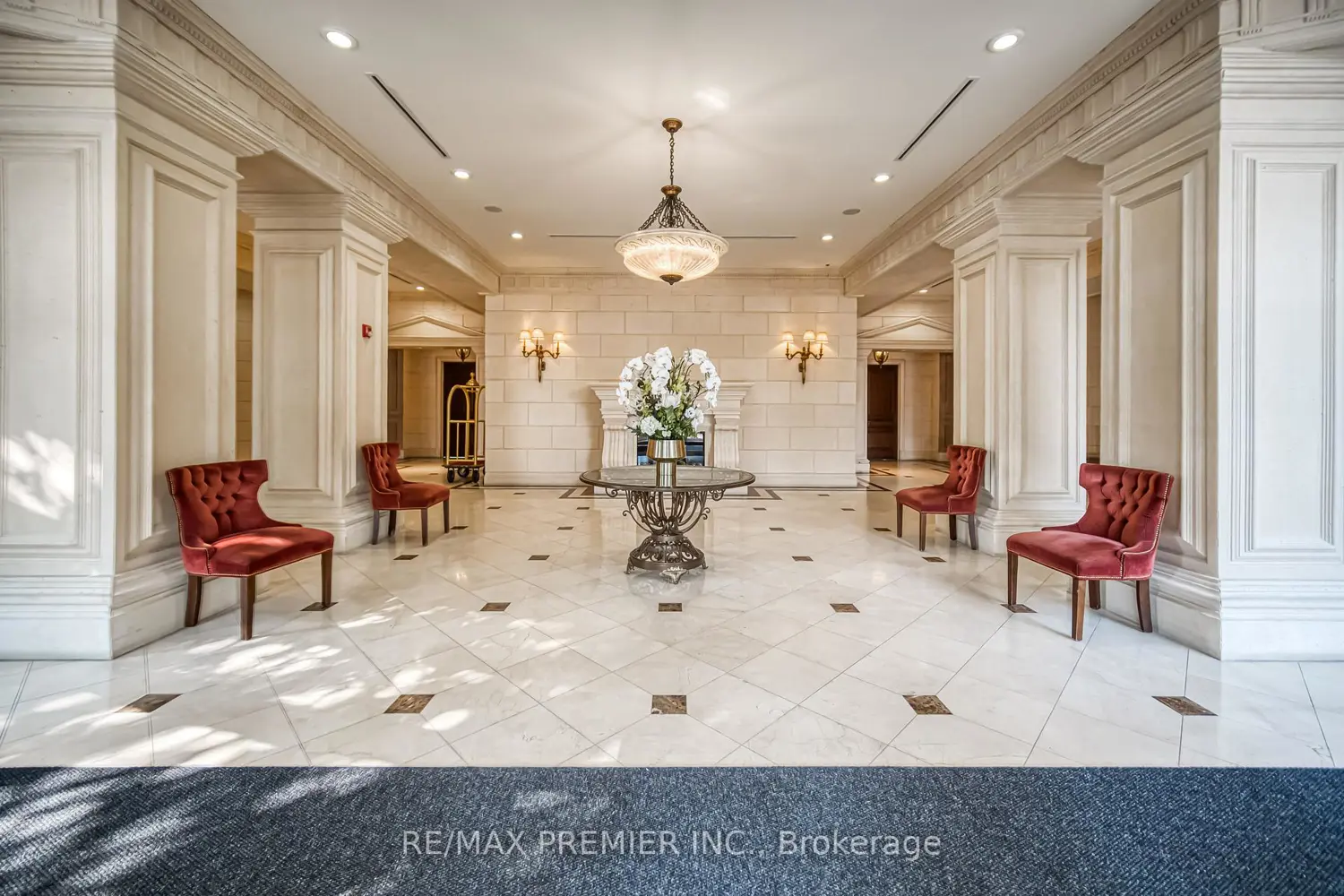 Additional image 4 of 9225 Jane Street 614