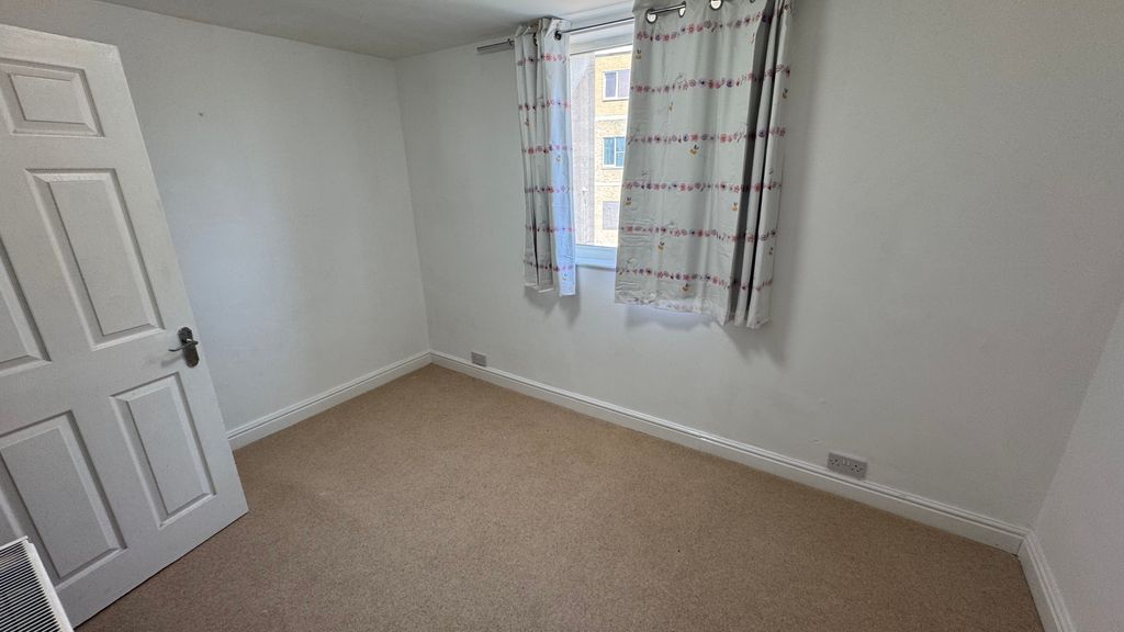 Additional image 6 of 3 bed flat to rentHazelwood Road, Northampton NN1