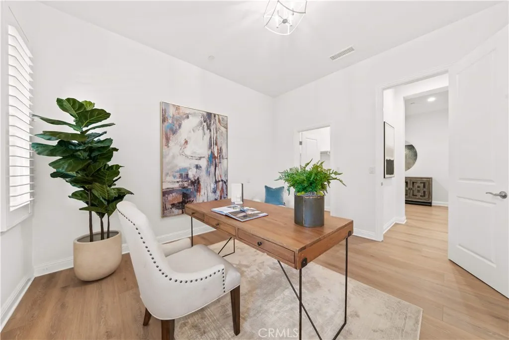 Additional image 34 of 221 Clear Fls, Irvine, CA 92602