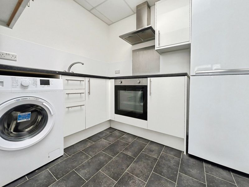 Additional image 3 of 2 bed flat to rentBroadway, Darras Hall NE20