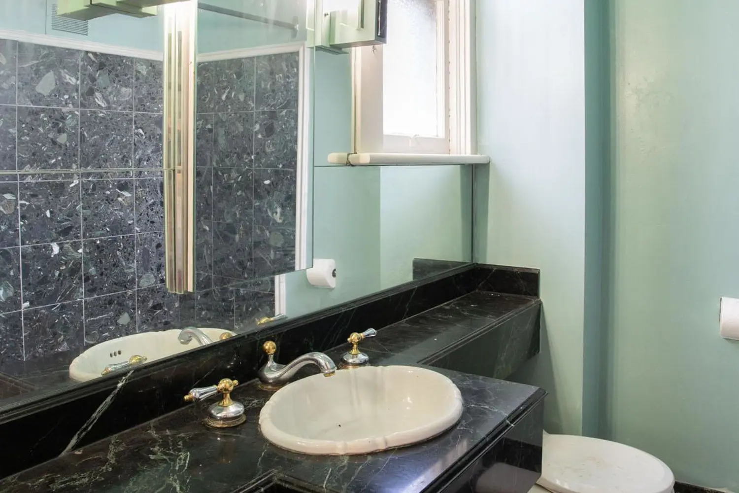 Additional image 7 of 302 Central Street