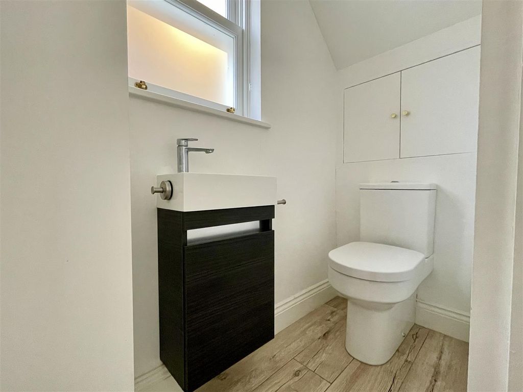Additional image 7 of 4 bed semi-detached house to rentConduit Road, Stamford PE9